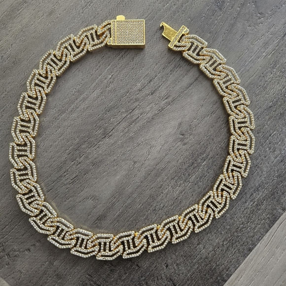 Elegant Iced Out Fully Rhinestone Figaro H-shape Design Gold Chain Necklace - Picture 5 of 10